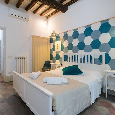 F4 - Santa Croce One Bedroom Flat 2 To 4 Guests 피렌체 외부 사진