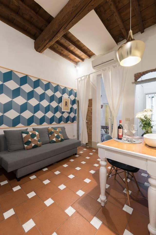 F4 - Santa Croce One Bedroom Flat 2 To 4 Guests 피렌체 외부 사진